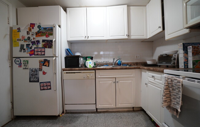 9 COMMONWEALTH CT