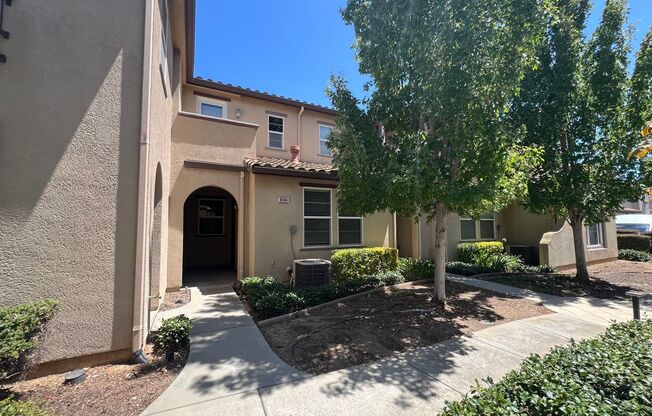 3 Bed, 2½ Bath Condo in Elk Grove
