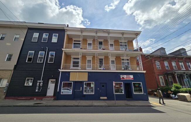 1535 Lowrie Street