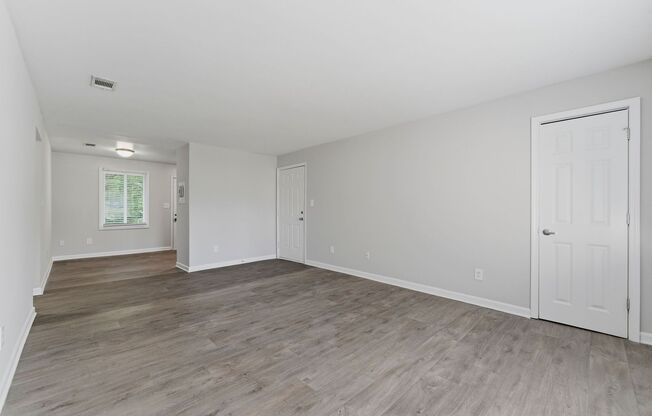 1 bed, 1 bath, 725 sqft, $1,150, Unit P6