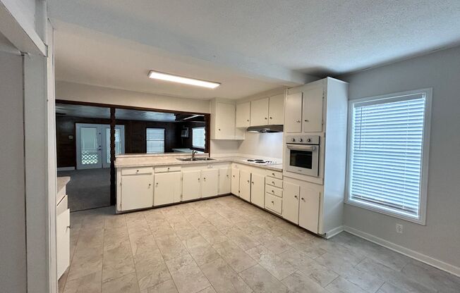 4 beds, 2.5 baths, 1,934 sqft, $1,795, Unit 1