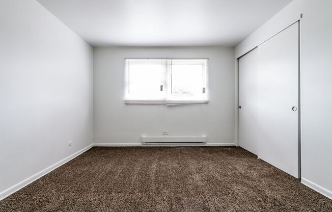 8345 S Drexel