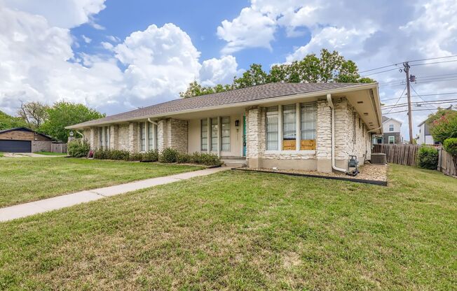 5313 BASSWOOD LN