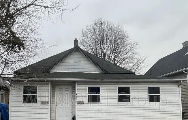 3511 E 10 ST