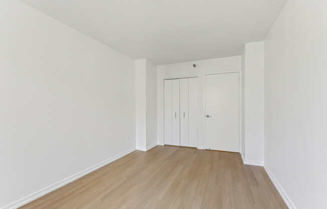 1 bed, 1 bath, $4,800, Unit P12D