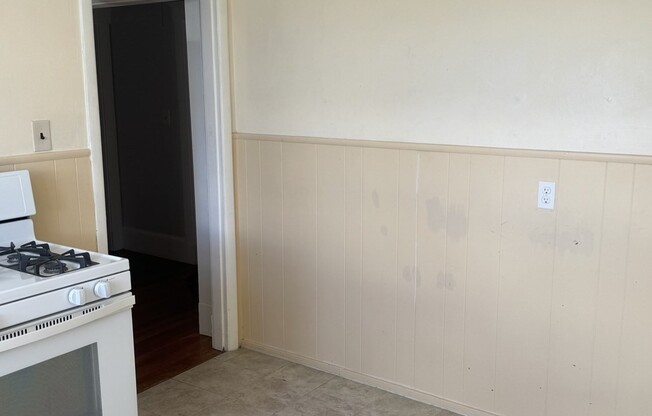 2 beds, 1 bath, 1,100 sqft, $2,200, Unit 1