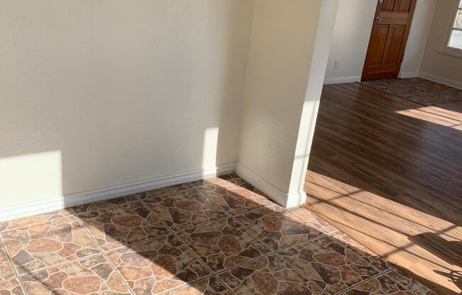 331 W MANCHESTER BLVD