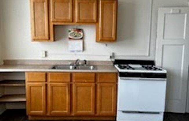 2612-2620 W Greenfield Ave