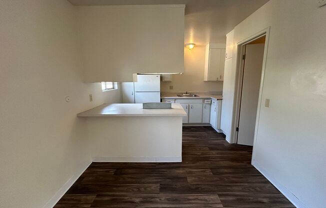 Studio, 1 bath, $1,195, Unit #25
