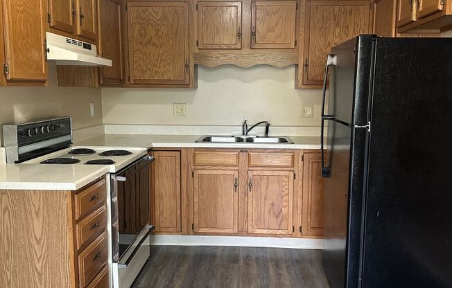 2 beds, 1 bath, $1,025, Unit 1160 - 2