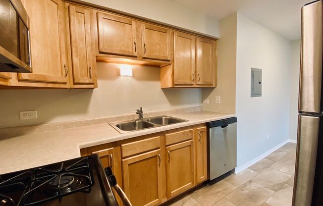 152 Walton LLC
