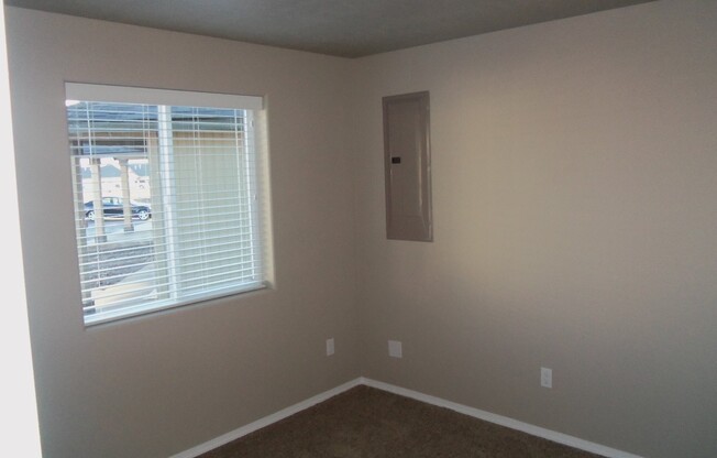 1 bed, 1 bath, 400 sqft, $1,195, Unit chin283-1
