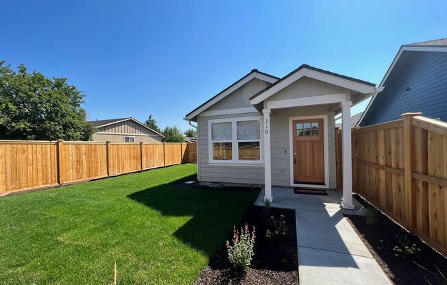 Leasing Special: $500 off November Rent