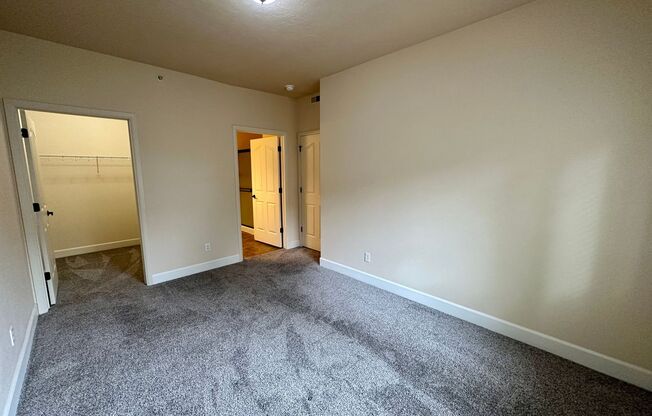 3 beds, 2 baths, $1,795, Unit 104