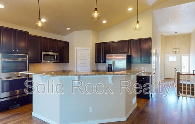 1097 ANTRIM LOOP
