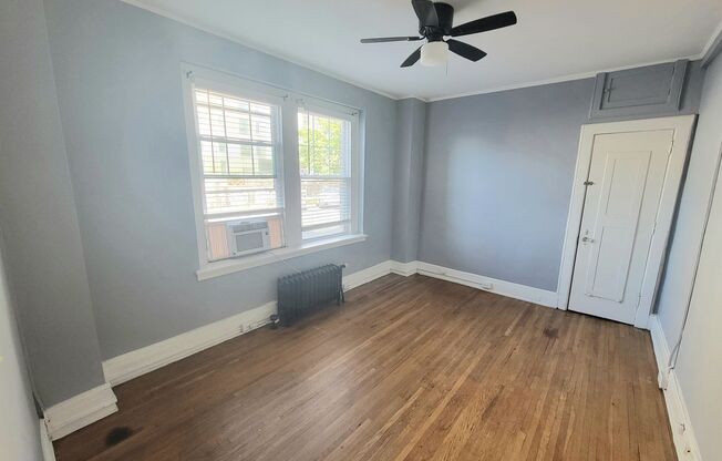 1 bed, 1 bath, 1,000 sqft, $1,095, Unit 5