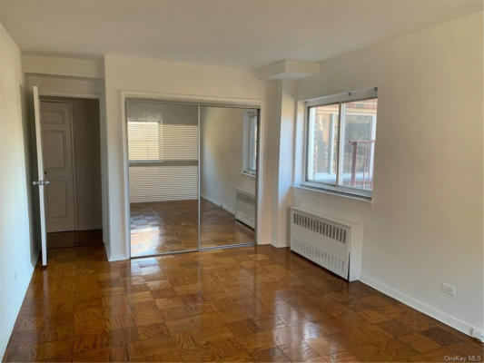 1 bed, 1 bath, 700 sqft, $1,900, Unit 4G