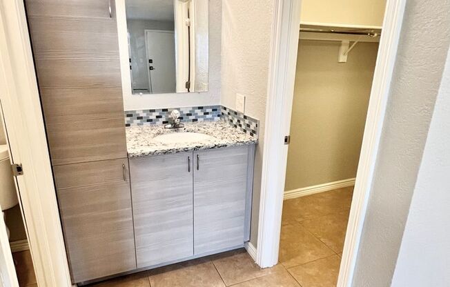 Studio, 1 bath, 365 sqft, $1,095