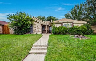 3048 NAVARRO LN