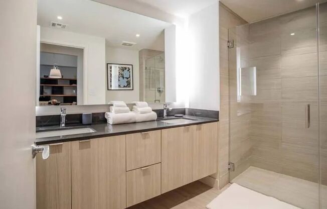 2 beds, 2 baths, 1,290 sqft, $5,995, Unit 206