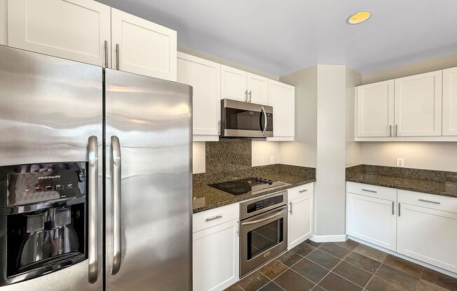 2 beds, 2 baths, $3,000