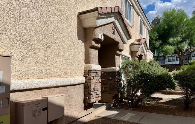 2 bed, 2 bath, 1 car townhome