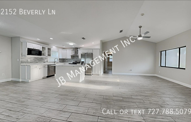 2152 BEVERLY LN