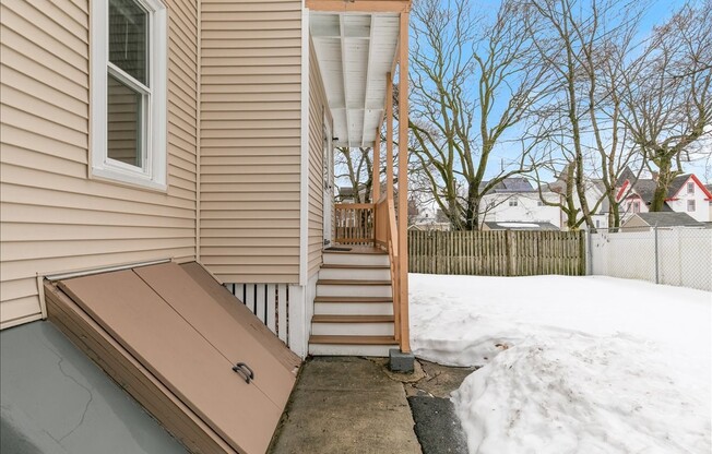 2 beds, 1 bath, 1,375 sqft, $2,700, Unit 1