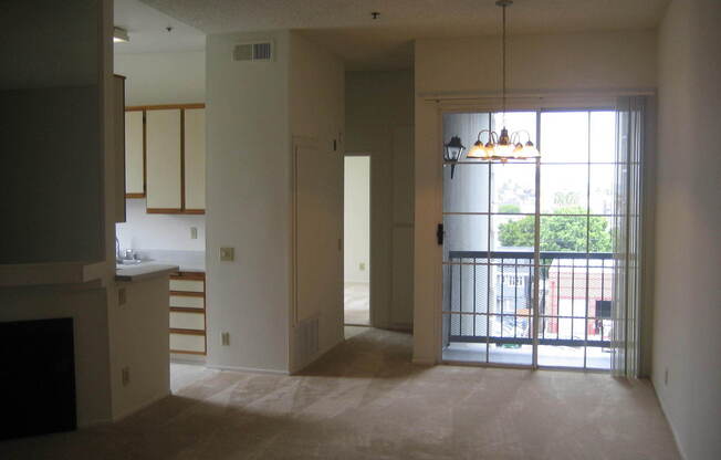 2 beds, 2 baths, 1,000 sqft, $2,950, Unit 420