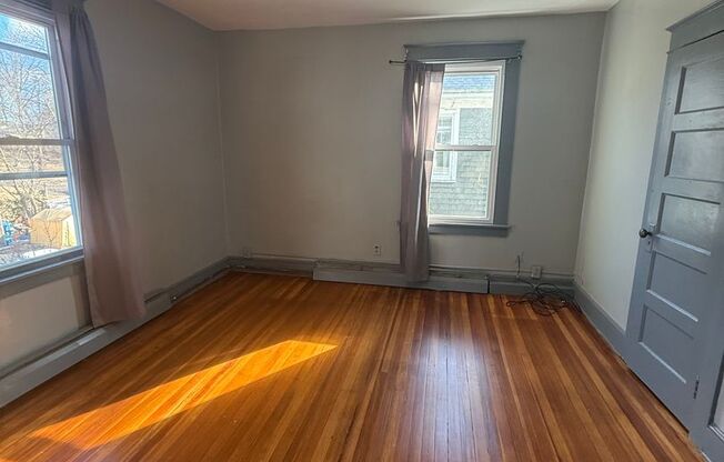 34 Beatty Street - Blue Pod