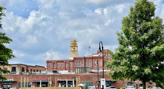 Canton Crossing Shops in Brewers Hill