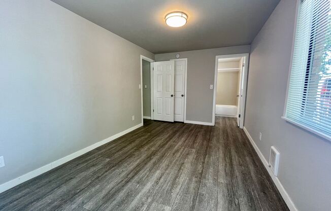 1 bed, 1 bath, 587 sqft, $1,550, Unit 28