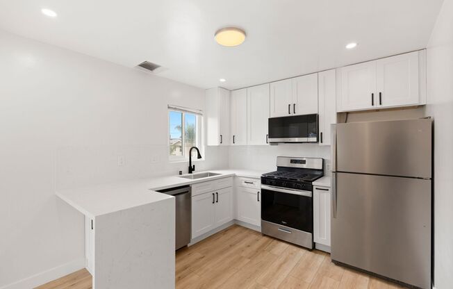 228-230 Elm Ave