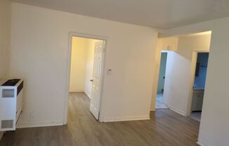 2 beds, 1 bath, $2,150, Unit 1434