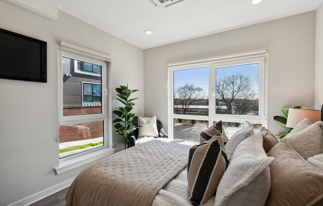 1 bed, 1 bath, 610 sqft, $1,545, Unit D205