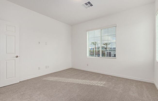 3 beds, 3 baths, $2,095
