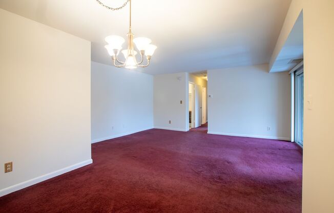 2 beds, 1.5 baths, $1,675, Unit Unit C2