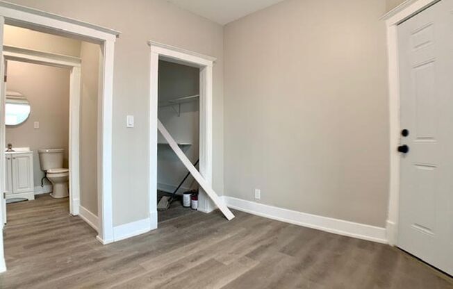 2203-09 S. Ridgeway Ave