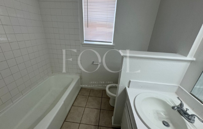 3 beds, 2 baths, $1,400