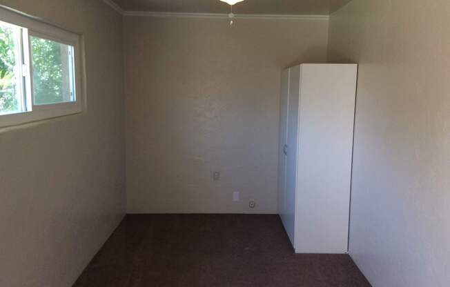 3 beds, 1 bath, $1,535