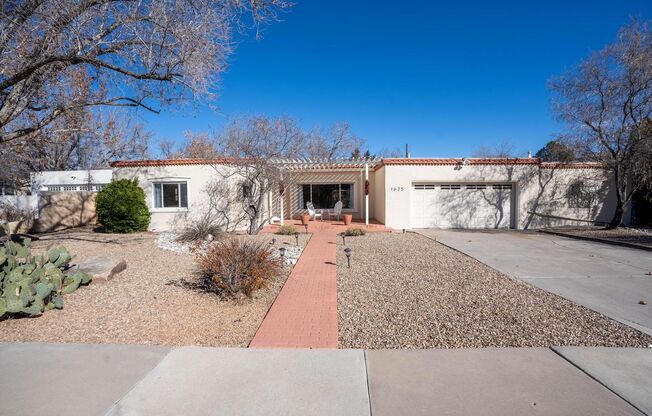 Beautiful Home Located in Albuquerque Country Club Neighborhood