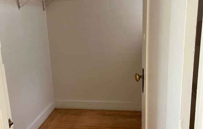 Studio, 1 bath, $1,995, Unit #3-7