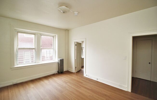 1 bed, 1 bath, 2 sqft, $925, Unit #107