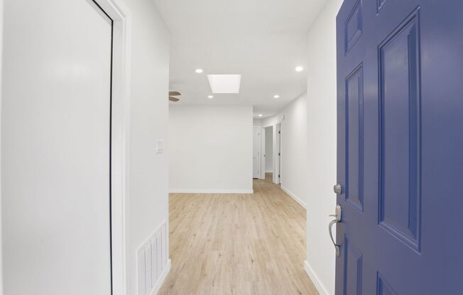 Modern Living Awaits in This Renovated Oviedo 3BR Duplex