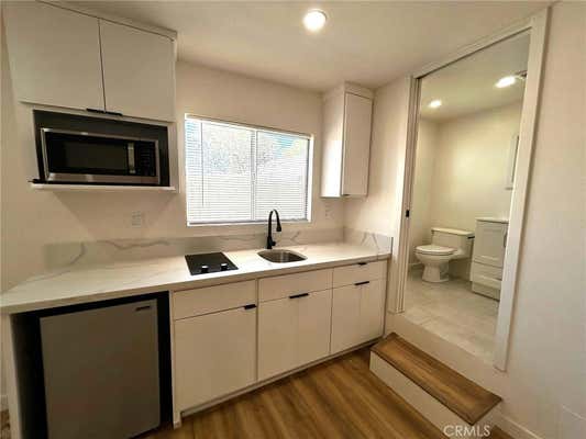 Studio, 1 bath, 450 sqft, $1,695