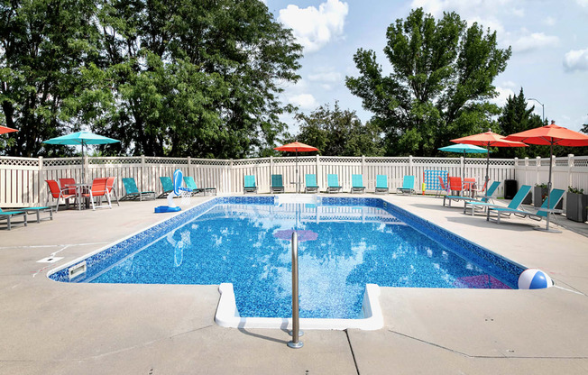 Community swimming pool at Somerset Apartments in Lincoln, NE