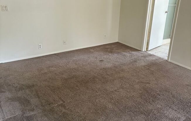 4 BEDROOM IN CHANDLER WITH POOL