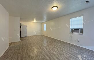 3 beds, 2 baths, $1,095