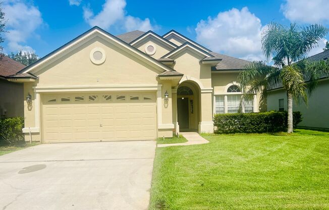 4 bedroom 3 bath in Fleming Island Plantation!!