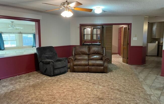 2 beds, 2 baths, $1,395